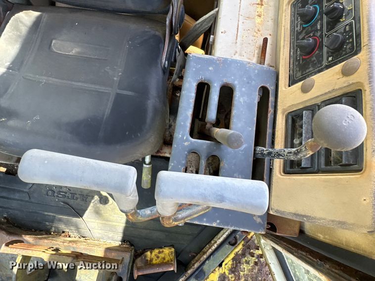 image for item EA7507 Komatsu B85P dozer