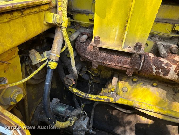 image for item EA7507 Komatsu B85P dozer