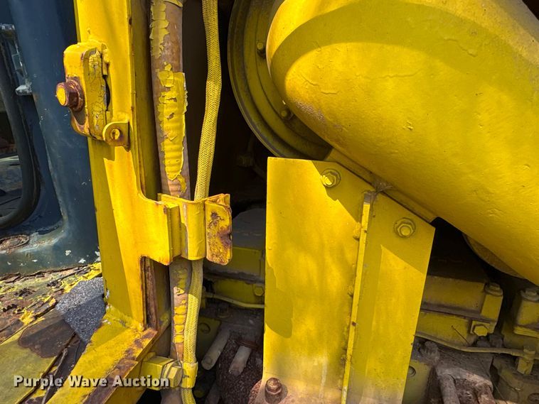 image for item EA7507 Komatsu B85P dozer