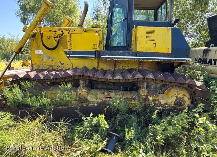 image for item EA7507 Komatsu B85P dozer
