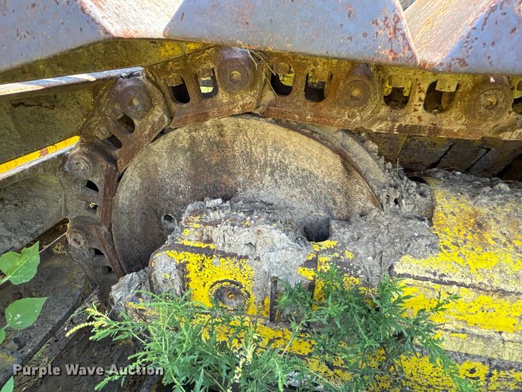 image for item EA7507 Komatsu B85P dozer