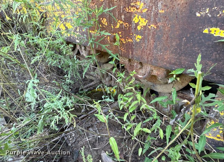 image for item EA7507 Komatsu B85P dozer