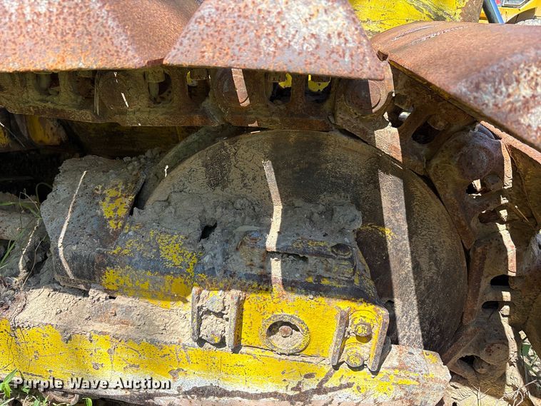 image for item EA7507 Komatsu B85P dozer