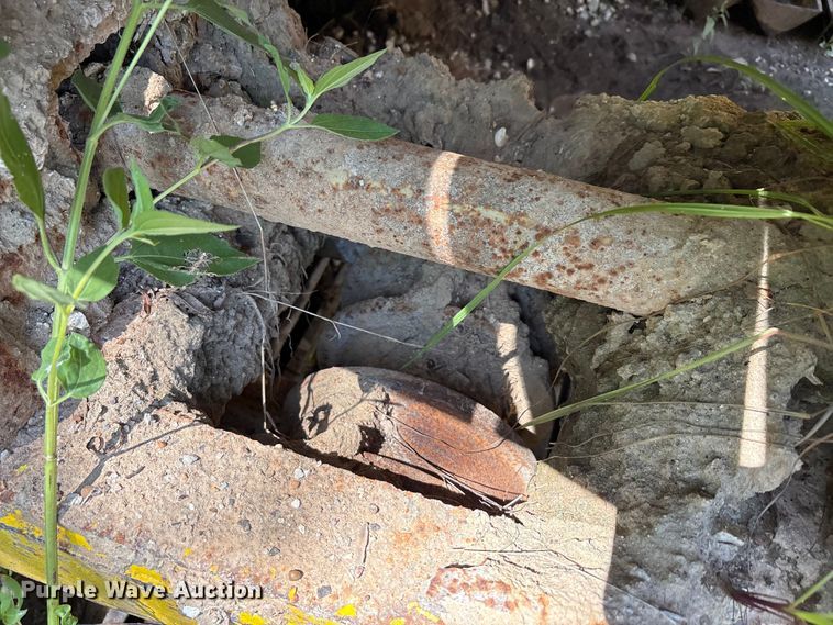 image for item EA7507 Komatsu B85P dozer