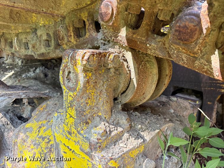 image for item EA7507 Komatsu B85P dozer