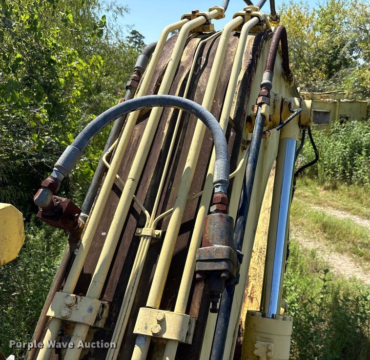 image for item EA7508 Komatsu PC150LC-6K excavator