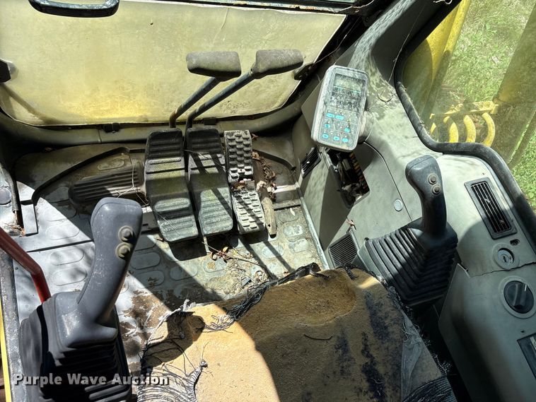 image for item EA7508 Komatsu PC150LC-6K excavator