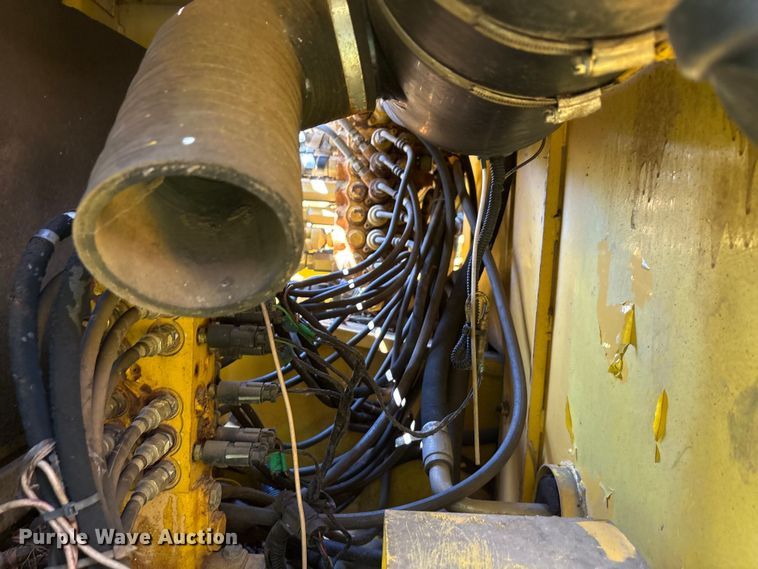 image for item EA7508 Komatsu PC150LC-6K excavator