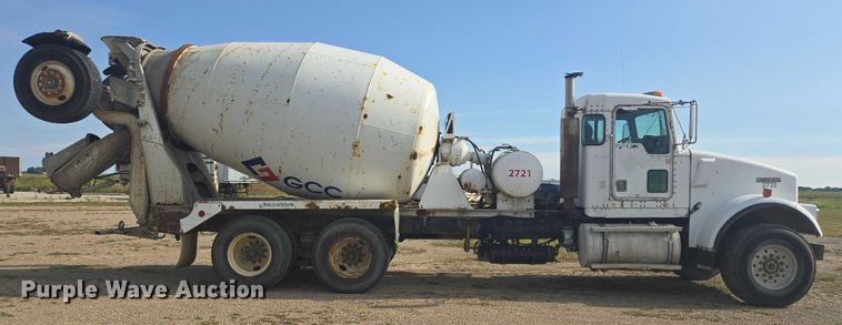 image for item EB1025 2002 Kenworth W900 ready mix truck