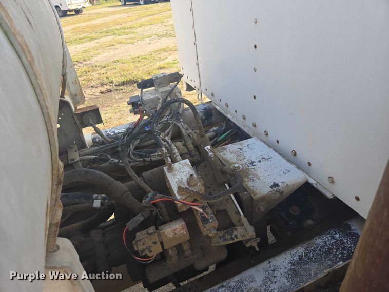 image for item EB1025 2002 Kenworth W900 ready mix truck