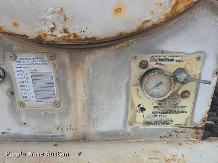 image for item EB1025 2002 Kenworth W900 ready mix truck