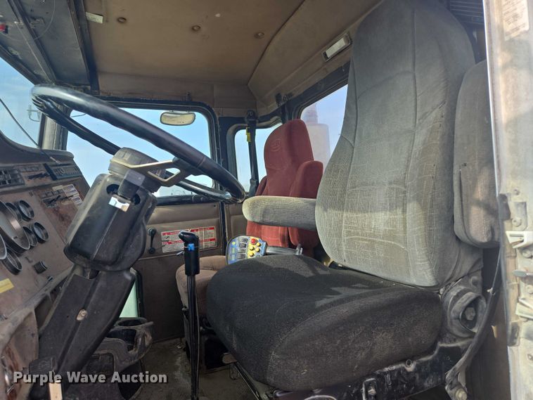 image for item EB1025 2002 Kenworth W900 ready mix truck