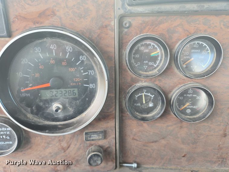 image for item EB1025 2002 Kenworth W900 ready mix truck