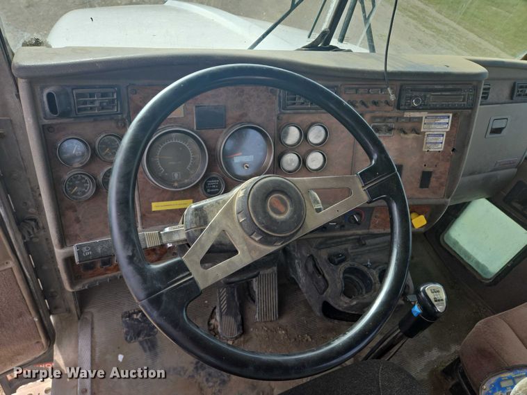 image for item EB1025 2002 Kenworth W900 ready mix truck