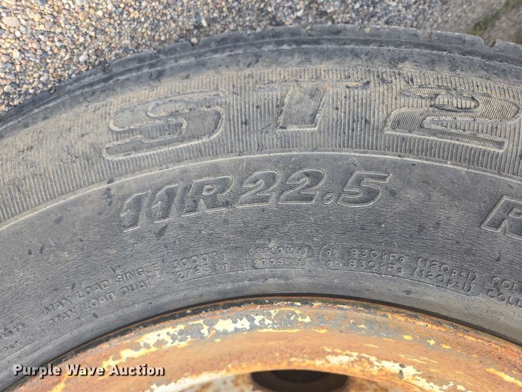 image for item EB1025 2002 Kenworth W900 ready mix truck