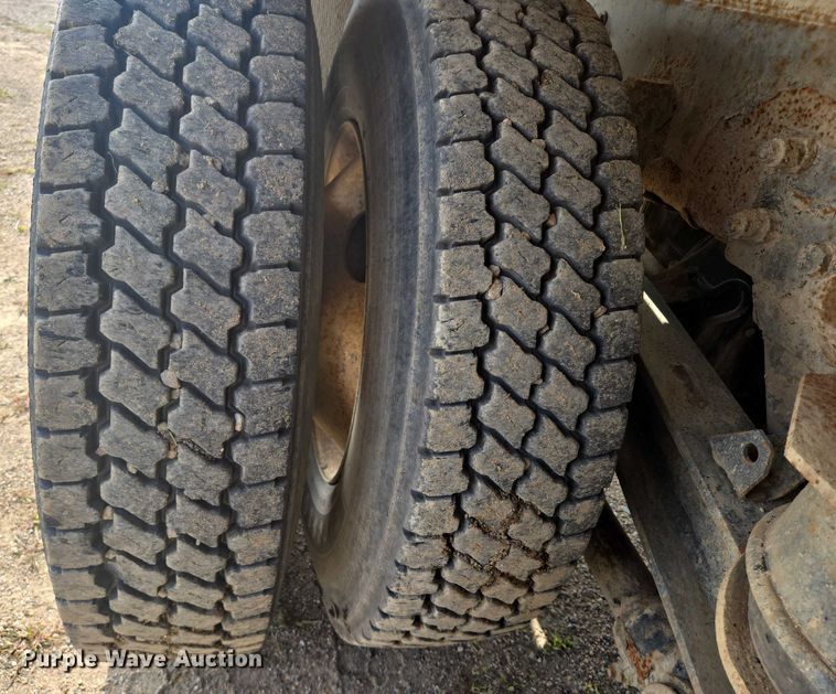 image for item EB1025 2002 Kenworth W900 ready mix truck