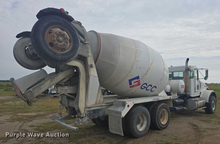 image for item EB1026 2002 Kenworth W900 ready mix truck