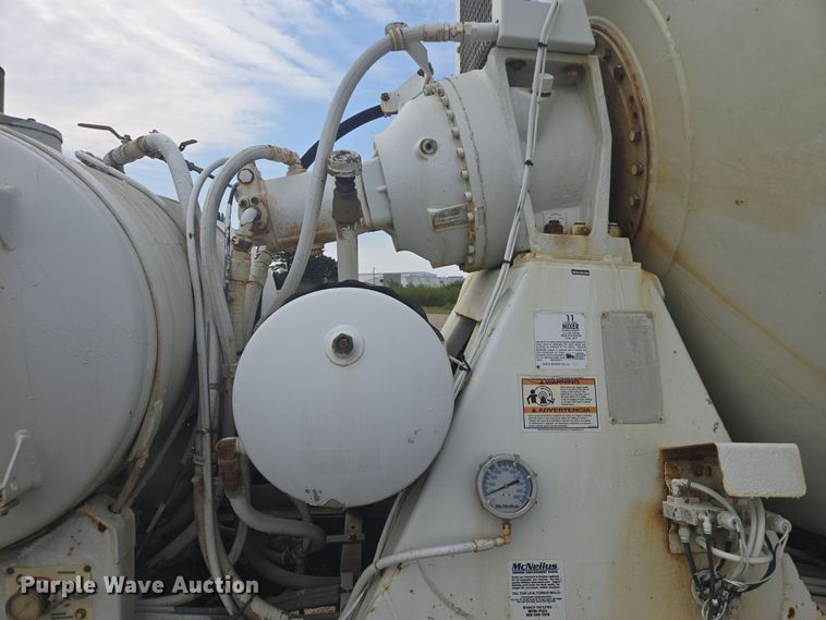 image for item EB1026 2002 Kenworth W900 ready mix truck