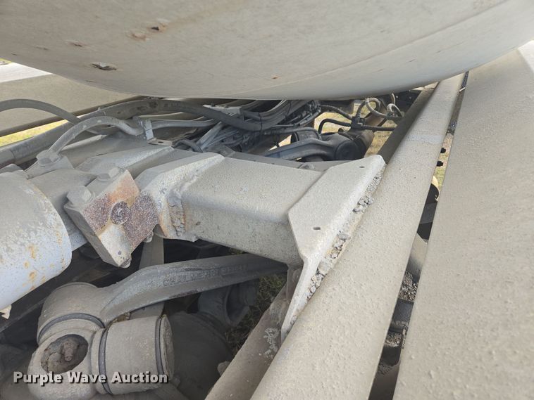 image for item EB1026 2002 Kenworth W900 ready mix truck