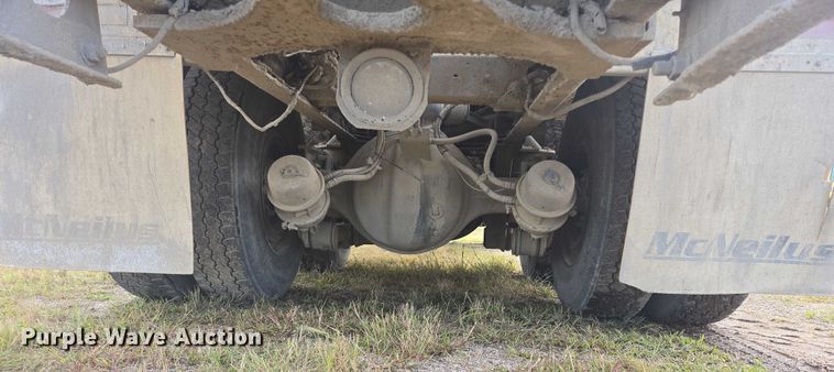 image for item EB1026 2002 Kenworth W900 ready mix truck