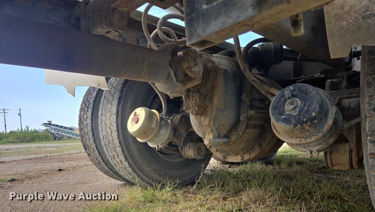 image for item EB1026 2002 Kenworth W900 ready mix truck