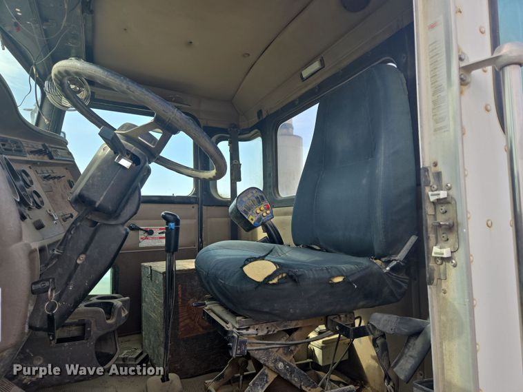 image for item EB1026 2002 Kenworth W900 ready mix truck