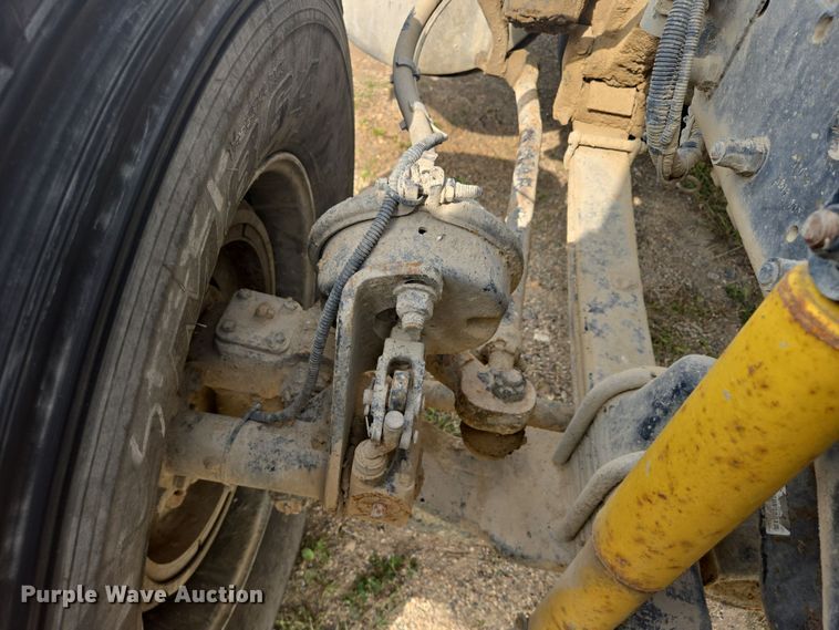 image for item EB1026 2002 Kenworth W900 ready mix truck