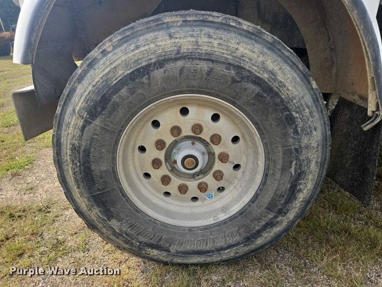 image for item EB1026 2002 Kenworth W900 ready mix truck