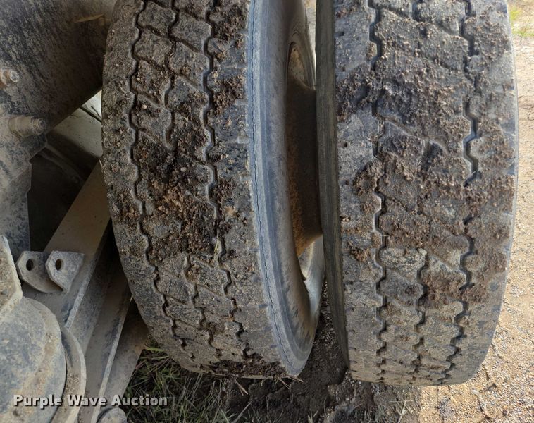 image for item EB1026 2002 Kenworth W900 ready mix truck