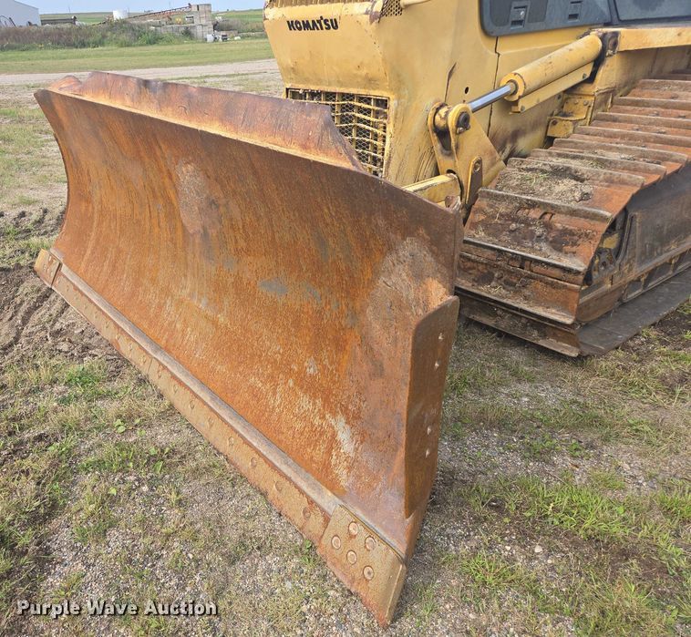 image for item EB1027 2001 Komatsu D61EX-12 dozer