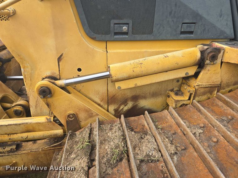 image for item EB1027 2001 Komatsu D61EX-12 dozer