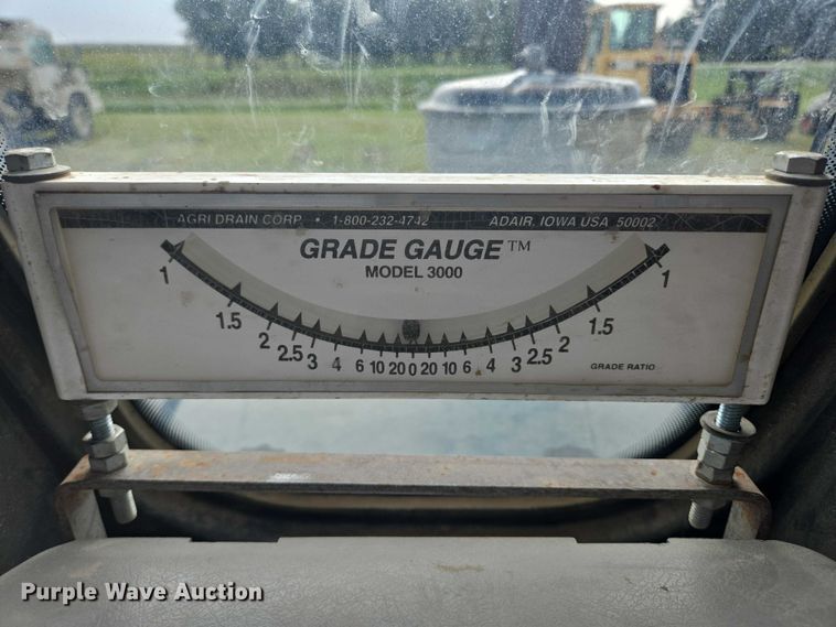 image for item EB1027 2001 Komatsu D61EX-12 dozer