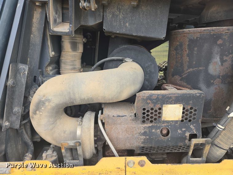 image for item EB1027 2001 Komatsu D61EX-12 dozer