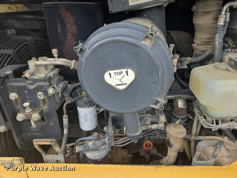 image for item EB1027 2001 Komatsu D61EX-12 dozer
