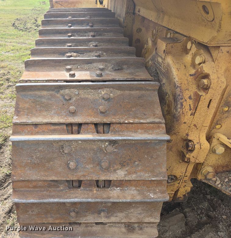 image for item EB1027 2001 Komatsu D61EX-12 dozer