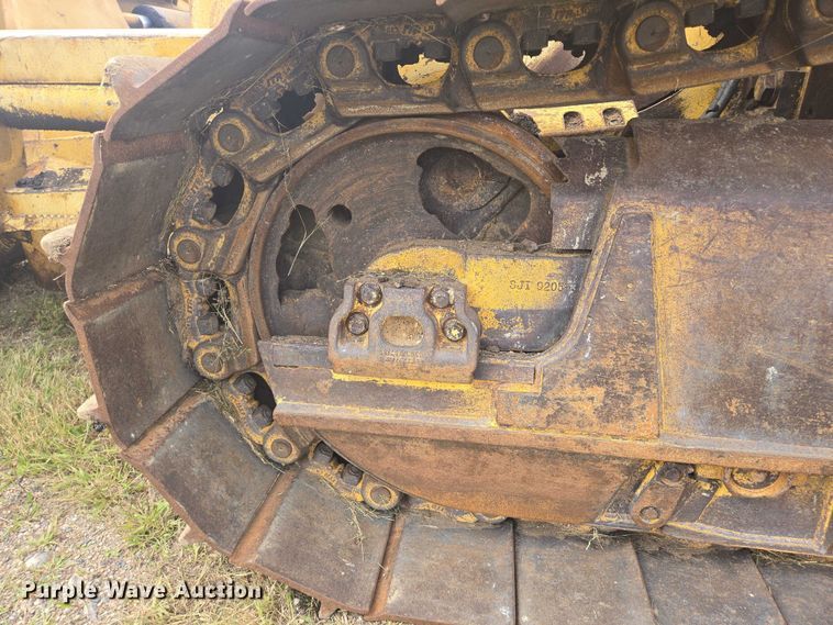 image for item EB1027 2001 Komatsu D61EX-12 dozer