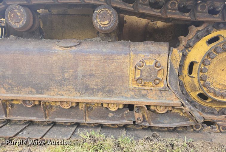 image for item EB1027 2001 Komatsu D61EX-12 dozer