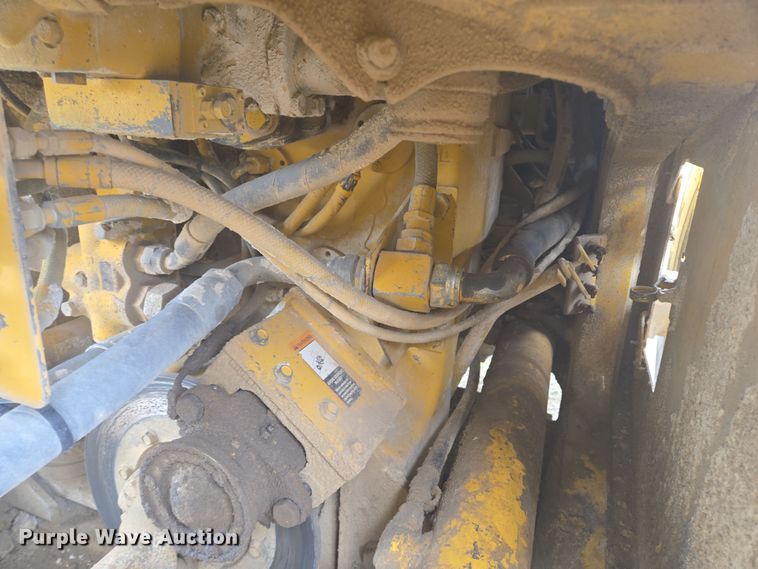 image for item EB1028 1993 John Deere 624G wheel loader