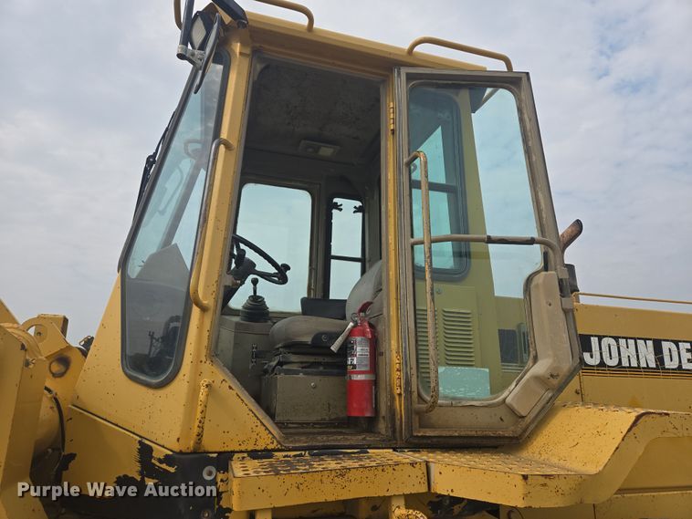image for item EB1028 1993 John Deere 624G wheel loader