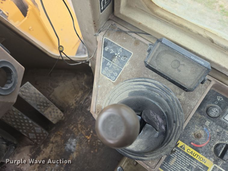 image for item EB1028 1993 John Deere 624G wheel loader