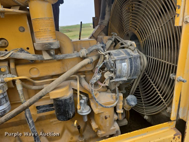 image for item EB1028 1993 John Deere 624G wheel loader