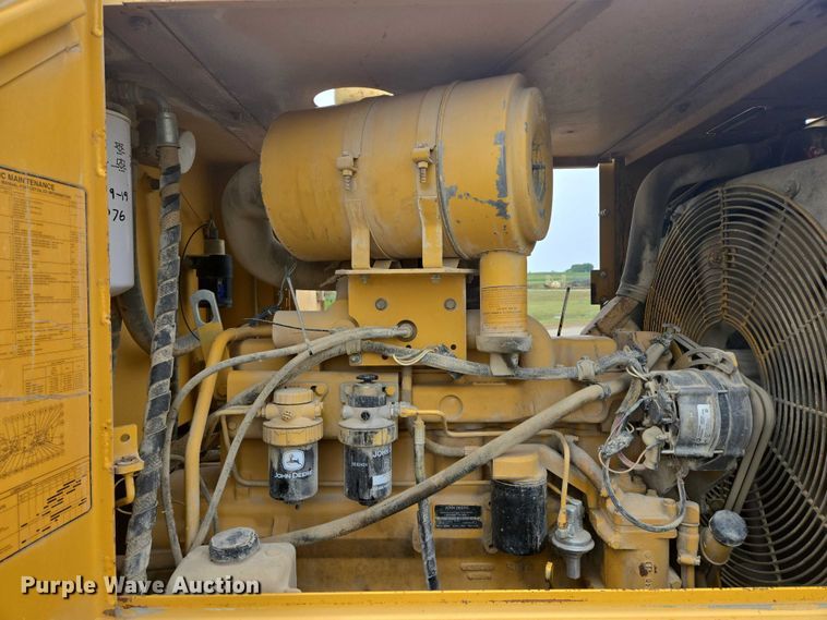 image for item EB1028 1993 John Deere 624G wheel loader