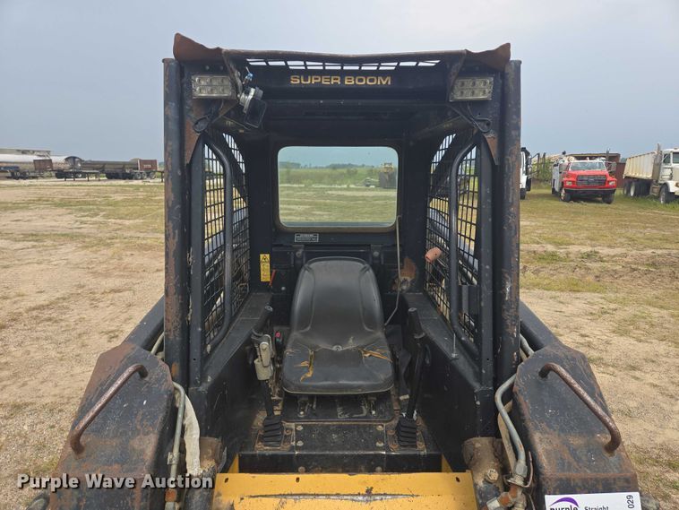 image for item EB1029 1997 New Holland LX665 skid steer loader