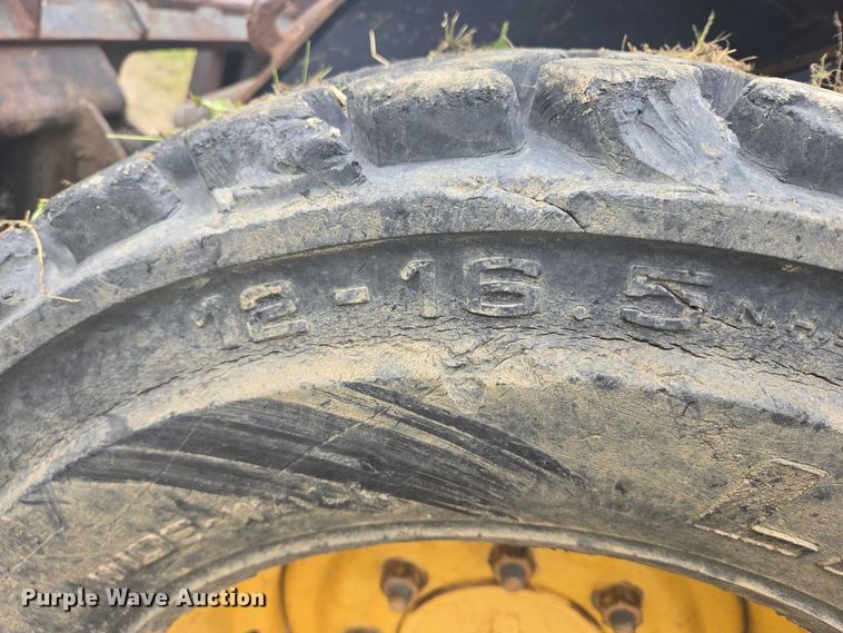 image for item EB1029 1997 New Holland LX665 skid steer loader