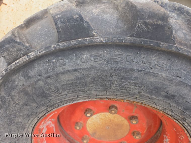 image for item EB1030 1985 Bobcat 843 skid steer loader