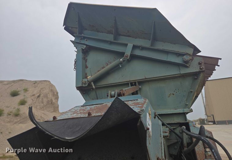 image for item EB1031 Powerscreen Commander 408 screening plant