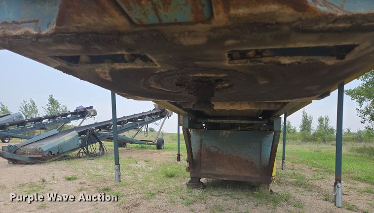 image for item EB1031 Powerscreen Commander 408 screening plant