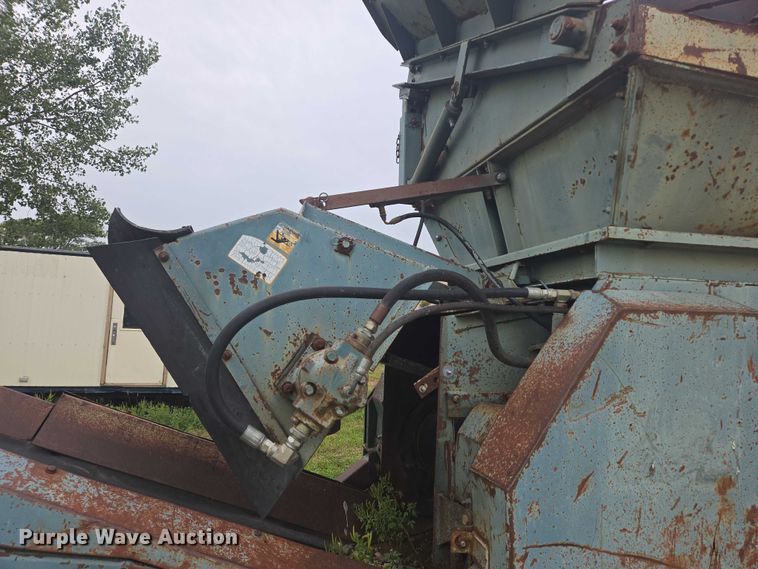image for item EB1031 Powerscreen Commander 408 screening plant