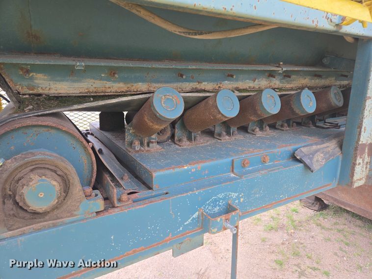 image for item EB1031 Powerscreen Commander 408 screening plant