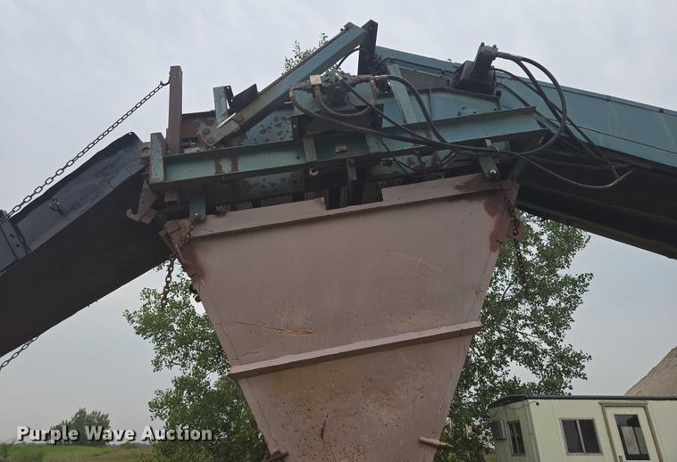 image for item EB1031 Powerscreen Commander 408 screening plant